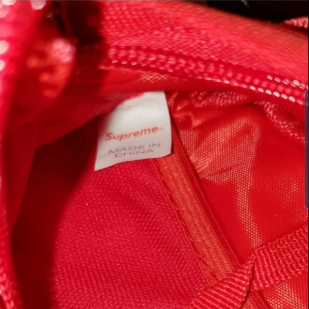 Supreme Fanny Pack - Picture 4 of 8
